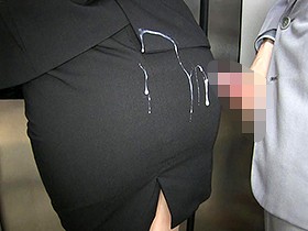 OL達の妄想痴漢電車〜セクハラ・痴漢・レイプ願望の女達〜　サンプル画像06